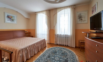 Купить 4-комнатную квартиру, Минск, Мавра ул., 1 (Фрунзенский район). Фото 1