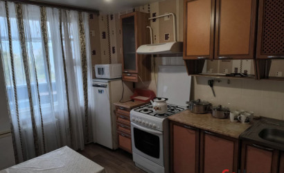 Снять 3-комнатную квартиру на сутки, Кричев, мкрн Комсомольский 7. Фото 9