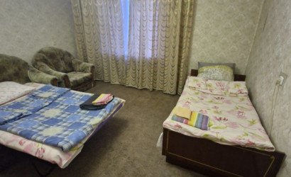 Снять 4-комнатную квартиру на сутки, Ивацевичи, Депутатская, 43/2 . Фото 6