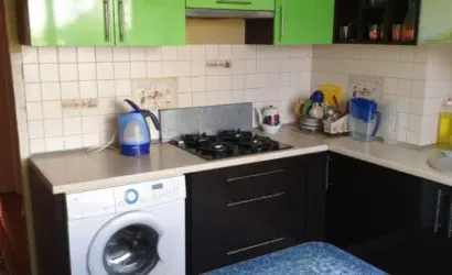 Снять 3-комнатную квартиру на сутки, Барановичи, Жукова, 10. Фото 1