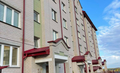 Купить 2-комнатную квартиру, Лида, Республиканская. Фото 1