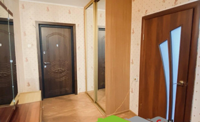 Купить 2-комнатную квартиру, Слоним, Семилетки 1-й ул., 22. Фото 1