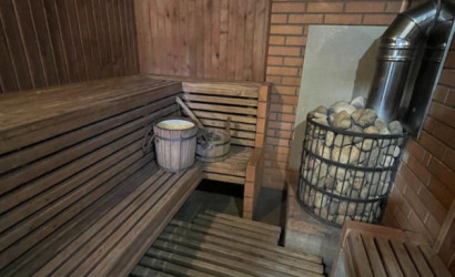 Снять 4-комнатную квартиру на сутки, Лунинец, Баженовой, 3А. Фото 1