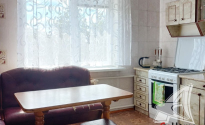 Купить 4-комнатную квартиру, Медно, , . Фото 1