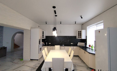 Купить коттедж, Жлобин, 1-я Кольцевая, 6А, 11.6 соток. Фото 1