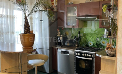 Купить 3-комнатную квартиру, Витебск, Ленина ул., 53. Фото 3