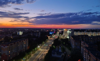 Купить 3-комнатную квартиру, Витебск, Пр. Черняховского, 44. Фото 1