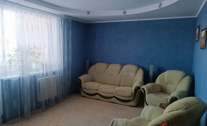 Купить 3-комнатную квартиру, Нарочь, ул.Октябрьская 23. Фото 3