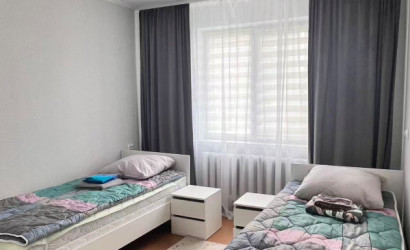 Снять 2-комнатную квартиру на сутки, Слуцк, Чехова, дом 59. Фото 3