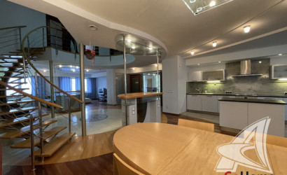 Купить 3-комнатную квартиру, Брест, Центр, ул. Халтурина. Фото 4