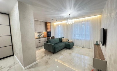 Купить 2-комнатную квартиру, Минск, Нововиленская ул., 61 (Центральный район). Фото 1