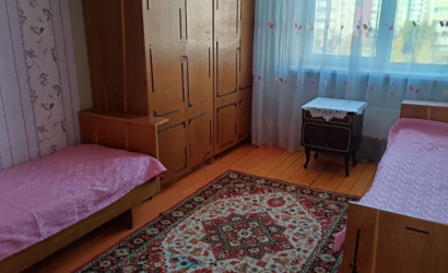 Снять 3-комнатную квартиру на сутки, Островец, Володарского 53. Фото 2