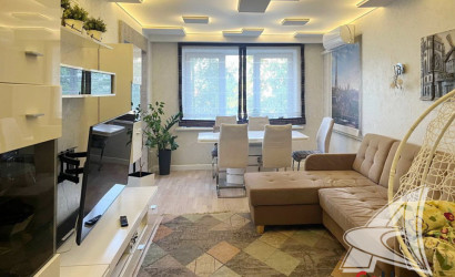 Купить 4-комнатную квартиру, Брест, Восток, ул. Гродненская. Фото 1