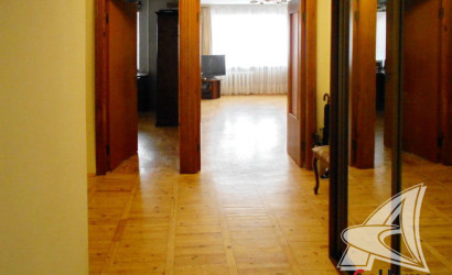 Купить 4-комнатную квартиру, Брест, Восток, ул. Янки Купалы. Фото 3