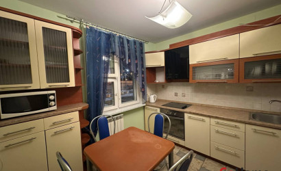 Снять 2-комнатную квартиру на сутки, Минск, ул. Жуковского, д.  (Ленинский район). Фото 1