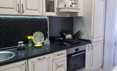 Купить 3-комнатную квартиру, Витебск, Петруся Бровки ул., 3/2. Фото 1