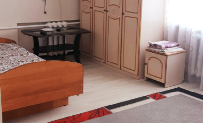 Снять 1-комнатную квартиру на сутки, Горки, проспект Интернациональный 12. Фото 3