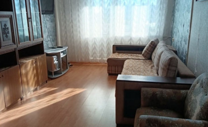 Снять 3-комнатную квартиру на сутки, Островец, Володарского 53. Фото 5