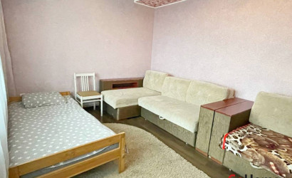 Снять 3-комнатную квартиру на сутки, Глубокое, улица Калинина. Фото 3