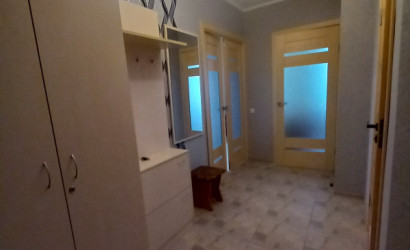Снять 1-комнатную квартиру на сутки, Островец, Аэродромная, 10. Фото 1