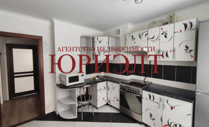 Купить 3-комнатную квартиру, Щучин, Островского, 21. Фото 3