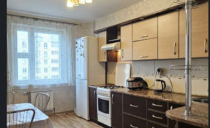 Купить 3-комнатную квартиру, Минск, Кунцевщина, 31 (Фрунзенский район). Фото 1