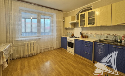 Купить 3-комнатную квартиру, Кобрин, , . Фото 3