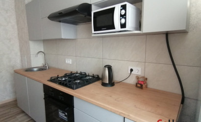 Снять 2-комнатную квартиру на сутки, Дзержинск, Шарко 2/2. Фото 1