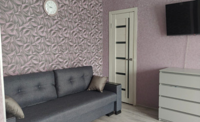 Снять 2-комнатную квартиру на сутки, Барановичи, Советская 108. Фото 1