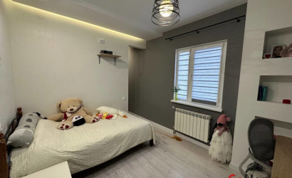 Купить коттедж, Дещенка, Молодёжная, 6, 15 соток. Фото 12