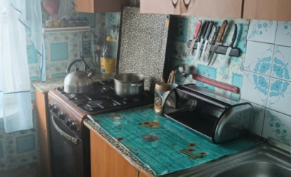 Снять 3-комнатную квартиру на сутки, Узда, Советская, 23. Фото 1