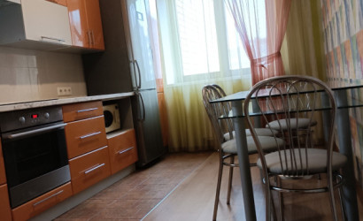 Снять 2-комнатную квартиру, Брест, ул. Октябрьской революции, д. 1. Фото 1