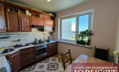 Купить 3-комнатную квартиру, Брест, ул. Октябрьской революции, д. . Фото 1