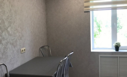 Снять 3-комнатную квартиру на сутки, Толочин, Тракторная 24А. Фото 3