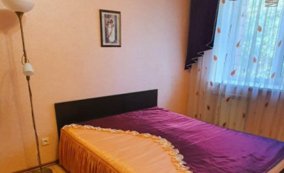 Снять 2-комнатную квартиру на сутки, Кобрин, ул Парковая, 11 . Фото 1