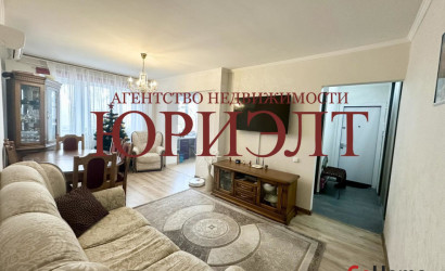 Купить 3-комнатную квартиру, Гродно, Домбровского, 61. Фото 1