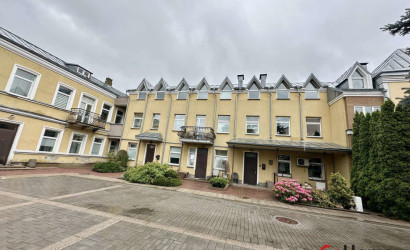 Купить 5-комнатную квартиру, Гродно, Карла Маркса, 16. Фото 2