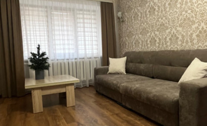 Снять 2-комнатную квартиру на сутки, Кобрин, Ул. Пушкина 14. Фото 1