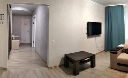 Купить 3-комнатную квартиру, Новополоцк, Молодежная ул., 136. Фото 1