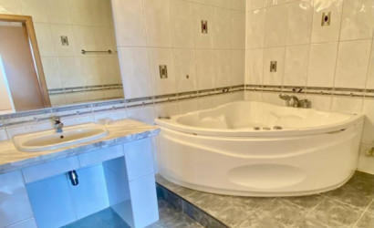 Купить 4-комнатную квартиру, Минск, Славинского ул., 8/А(Первомайский район). Фото 12