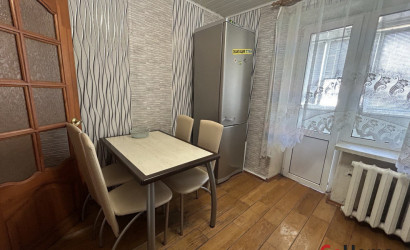 Снять 2-комнатную квартиру на сутки, Ошмяны, Восточная, 6. Фото 1