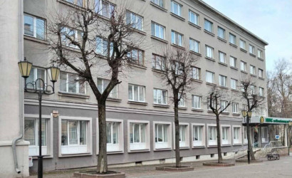 Купить 3-комнатную квартиру, Витебск, Суворова ул., 42. Фото 1