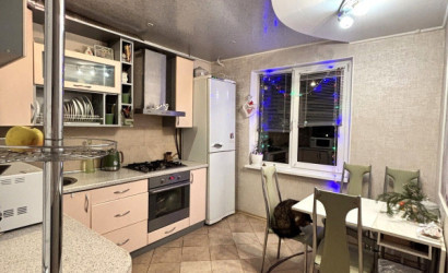 Купить 3-комнатную квартиру, Новополоцк, Молодежная ул., 136. Фото 13