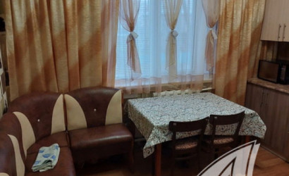 Купить 4-комнатную квартиру, Черни, , . Фото 4