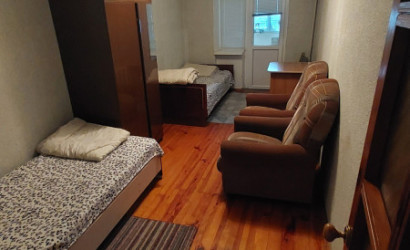 Снять 3-комнатную квартиру на сутки, Столин, Советская  111. Фото 3