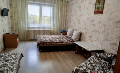 Снять 1-комнатную квартиру на сутки, Жлобин, 19мкр д1 3. Фото 1