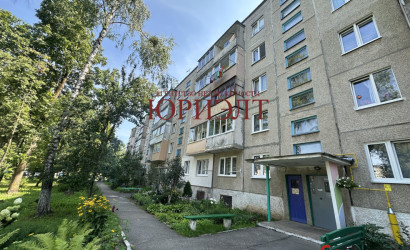 Купить 3-комнатную квартиру, Гродно, Домбровского, 35. Фото 1
