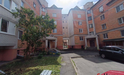 Купить 3-комнатную квартиру, Пинск, Суворова, 33. Фото 1