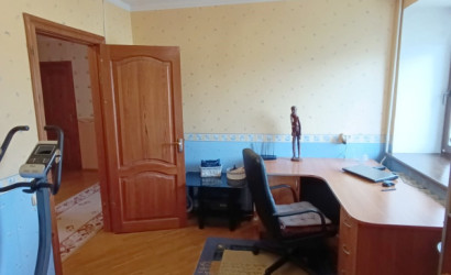 Купить 3-комнатную квартиру, Пинск, Веры Хоружей, 23. Фото 8