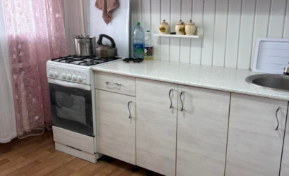 Снять 3-комнатную квартиру на сутки, Барановичи, ул. Энтузиастов, 36. Фото 1